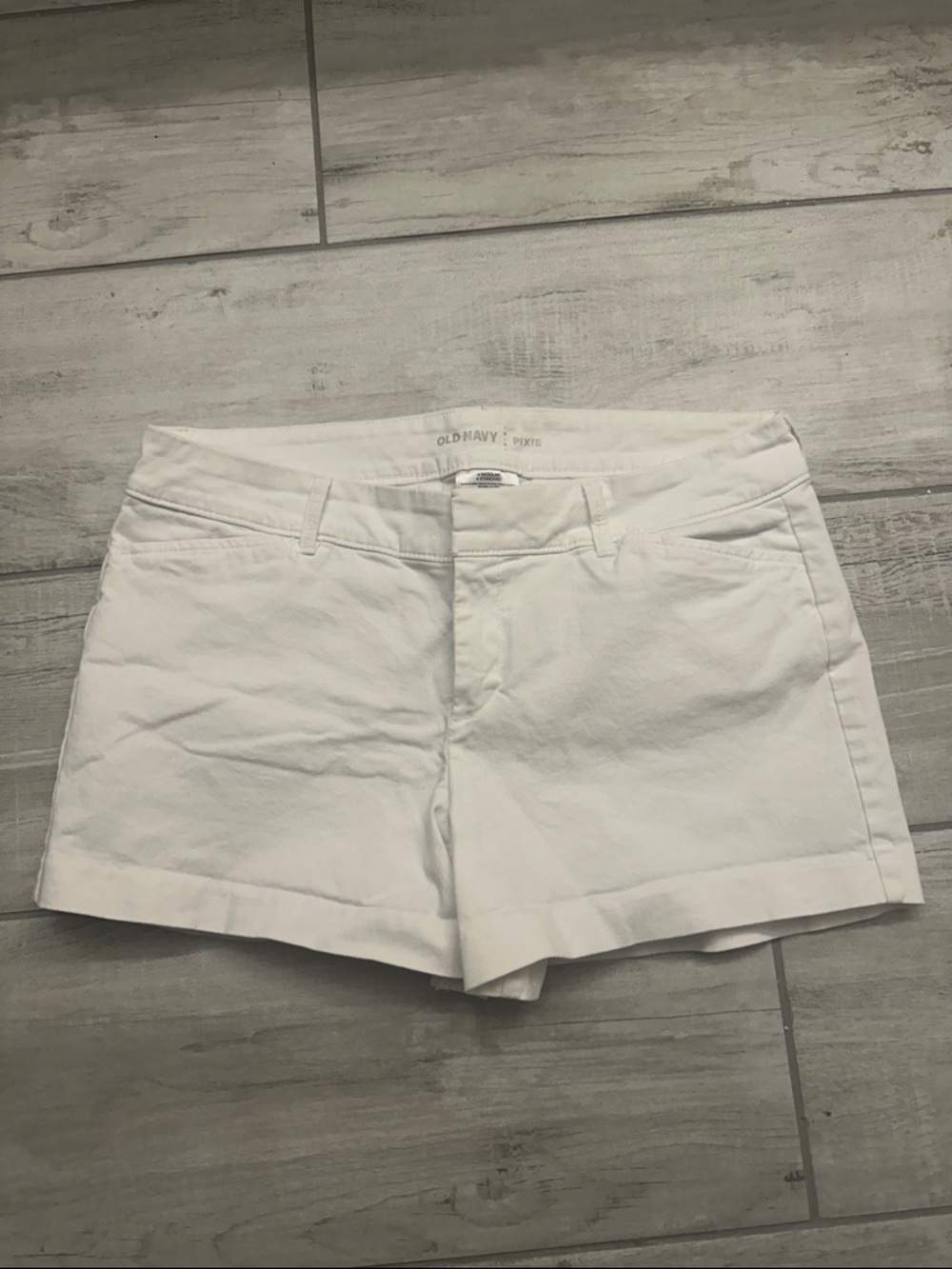 Old Navy White Women's Casual Jean Shorts
